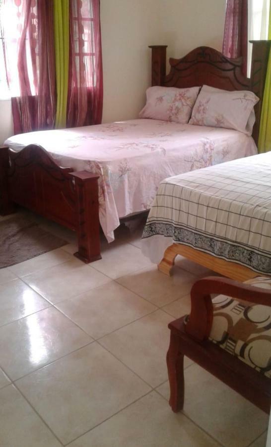 Dona Cornelia Hotel Los Patos Ngoại thất bức ảnh